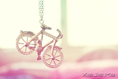 和阳光的人在一起,心里就不会晦暗